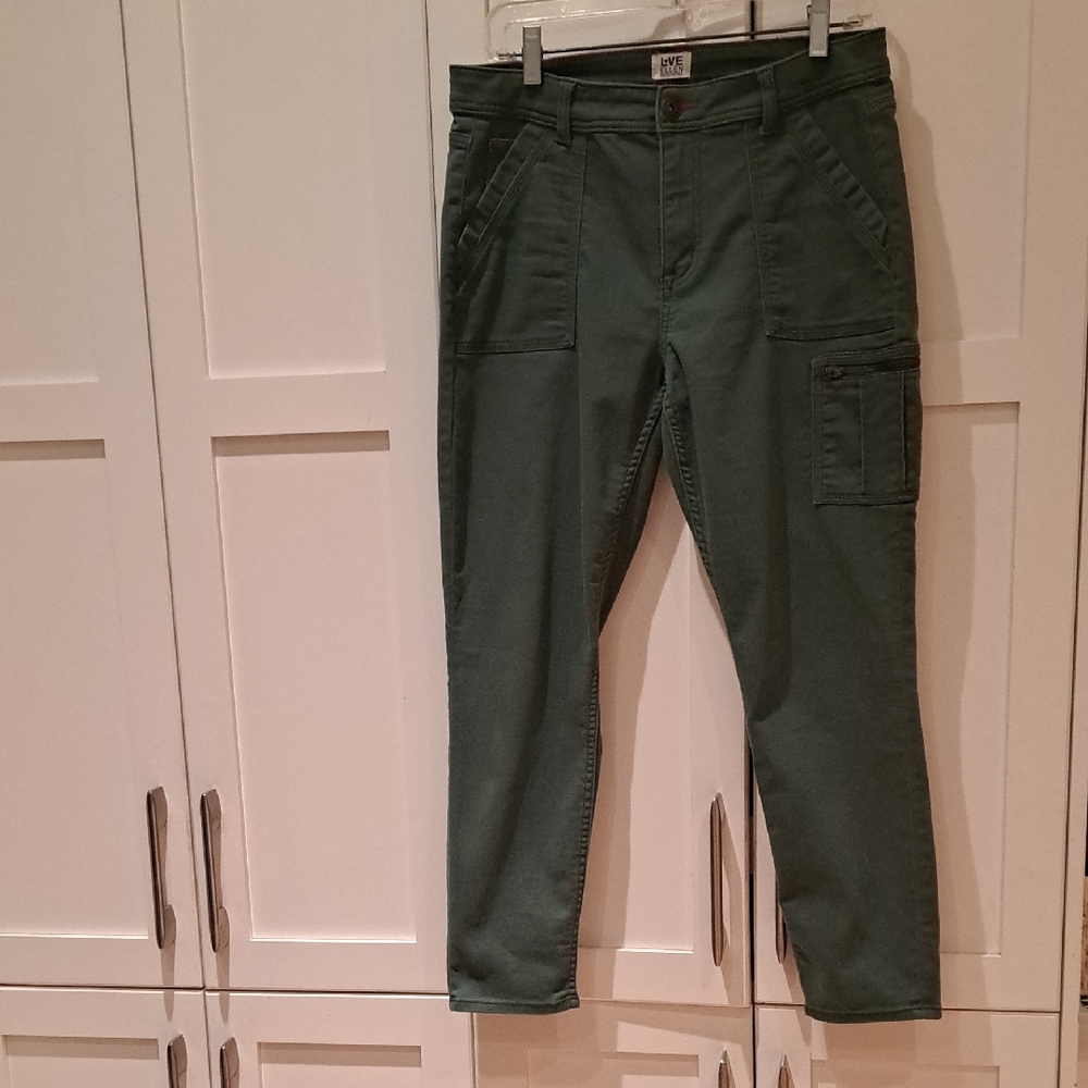 LOVE by ELLEN Green  Cargo Style Pants